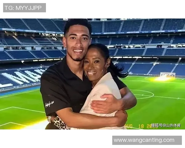 贝林厄姆时尚穿搭解析 揭秘这位足球天才场外的独特魅力