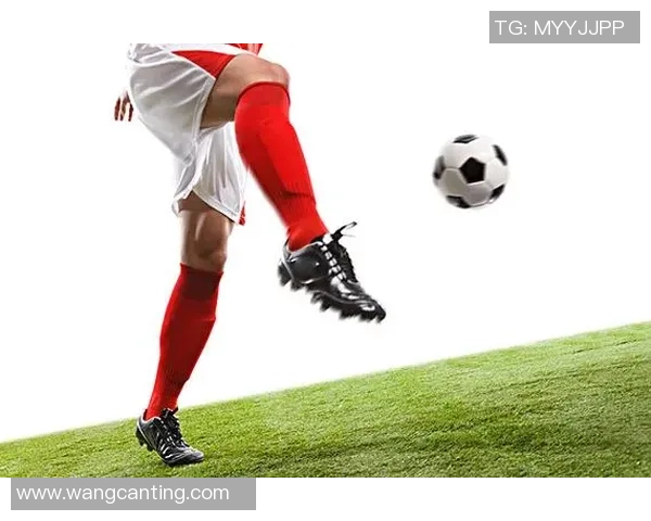 足球球星风格女孩头像设计,展现运动与时尚的完美融合 足球球星风格女孩头像设计,展现运动与时尚的完美融合